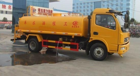 東風(fēng)多利卡<a href=http://www.hbfjj.com/ssc target=_blank class=infotextkey>灑水車</a>